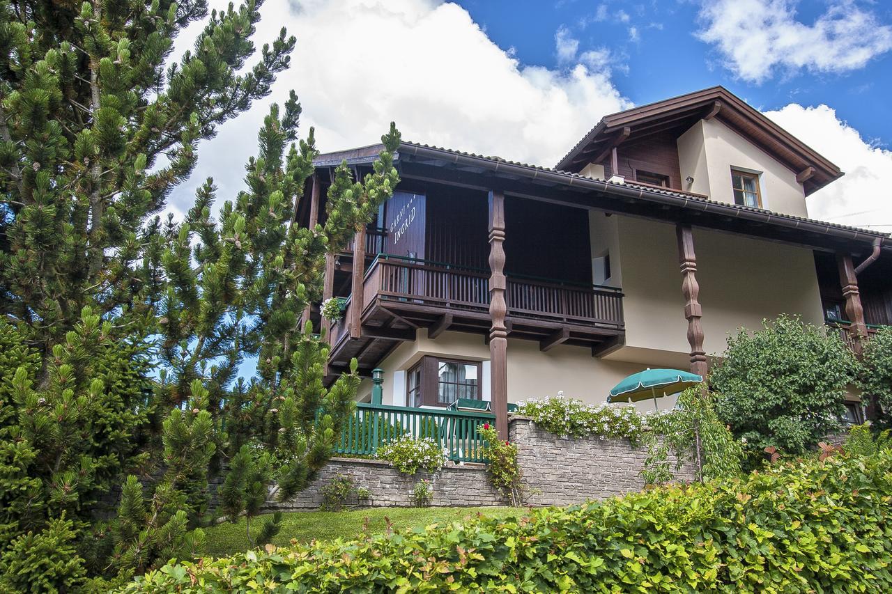 Hotel Panorama Garni Ingrid Dobbiaco Exterior foto